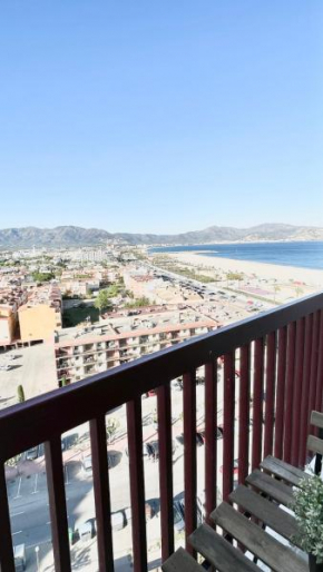 Apartament estilós i renovat a primera línia, amb vistes privilegiades!